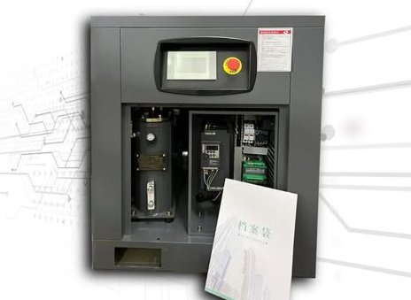 Compresor de tornillo con su tablero abierto